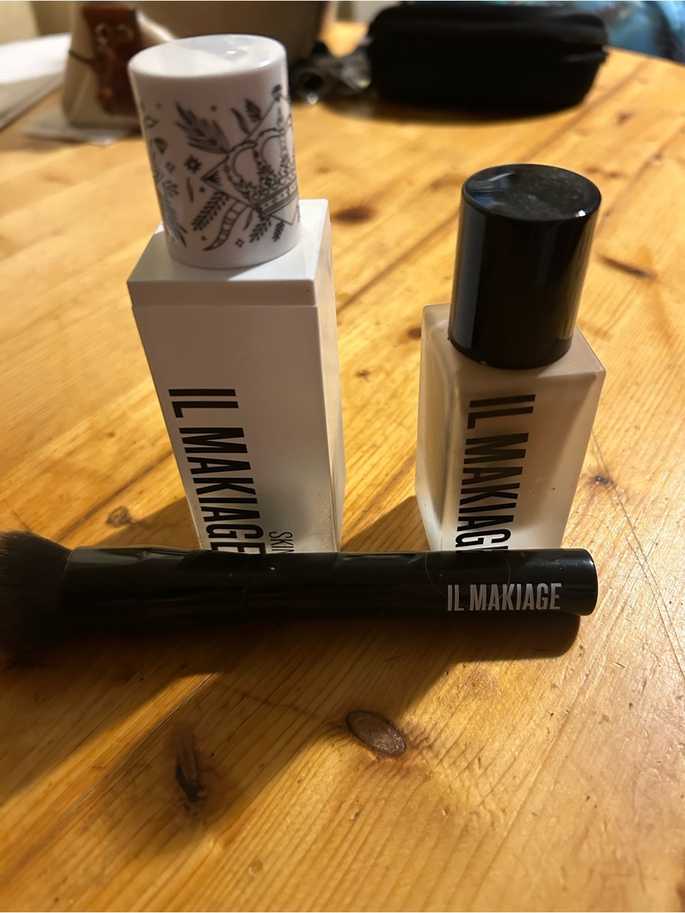 IL MAKIAGE Tan Foundation